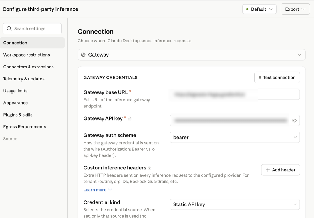 Claude 桌面客户端 Configure third-party inference 的 Connection 界面，Connection 选择 Gateway，并填写 Gateway base URL、Gateway API key、Gateway auth scheme 和 Credential kind