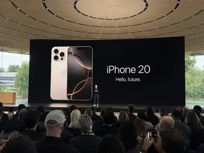 gpt-image-2 生成的截图发布会观众席iPhone快照界面，突出UI与